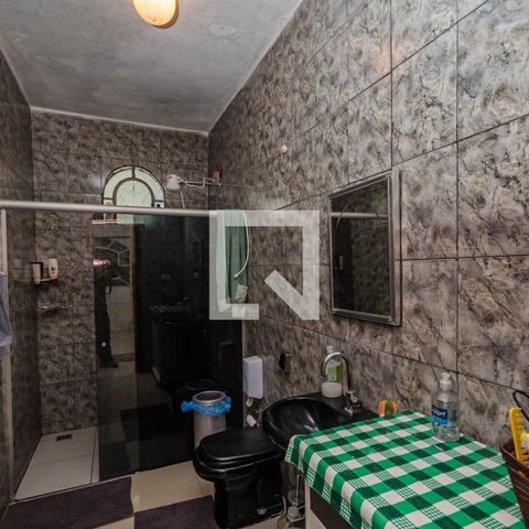 Casa à venda com 180m², 4 quartos e 2 vagasBanheiro Social