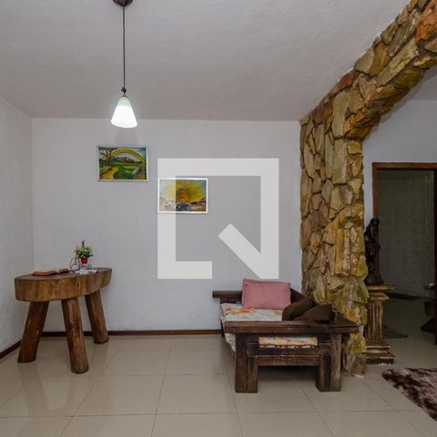 Casa à venda com 180m², 4 quartos e 2 vagasSala 1