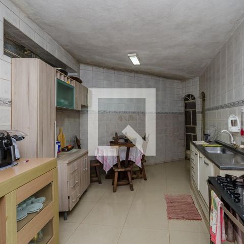 Casa à venda com 180m², 4 quartos e 2 vagasCozinha