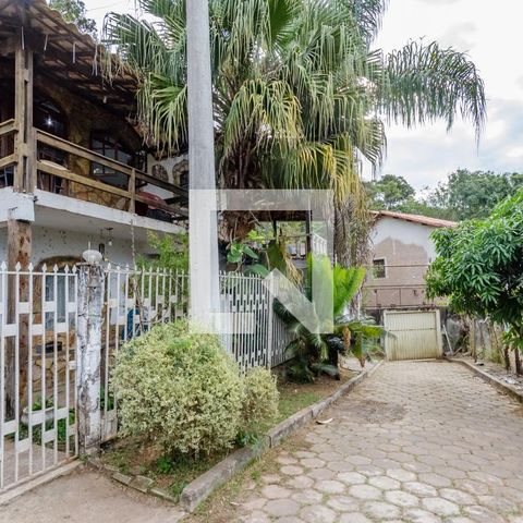 Casa à venda com 180m², 4 quartos e 2 vagasFachada