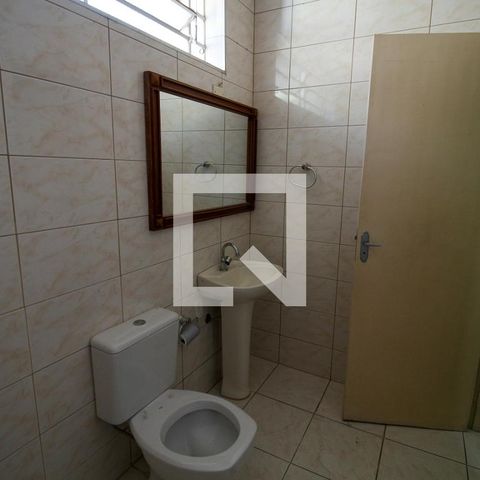 Casa à venda com 140m², 3 quartos e 1 vagaBanheiro