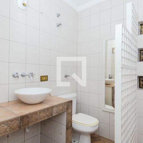 Casa à venda com 184m², 4 quartos e 2 vagasBanheiro da Suíte 2