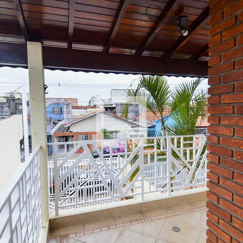 Casa à venda com 184m², 4 quartos e 2 vagasVaranda da Suíte 2