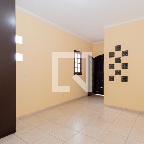 Casa à venda com 184m², 4 quartos e 2 vagasSuíte 2
