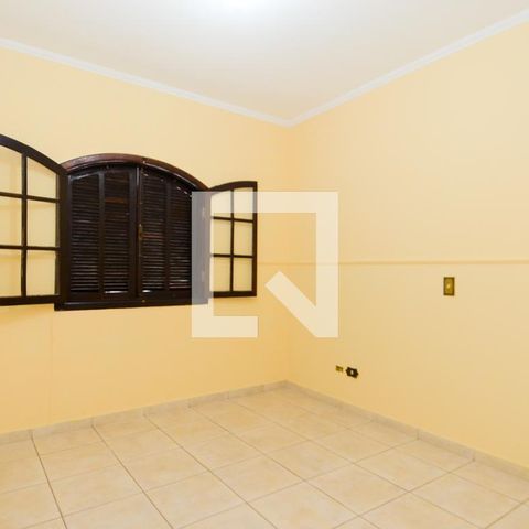 Casa à venda com 184m², 4 quartos e 2 vagasSuíte 1