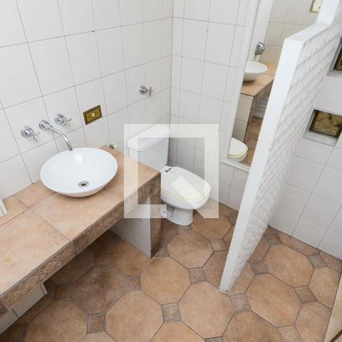 Casa à venda com 184m², 4 quartos e 2 vagasBanheiro da Suíte 2