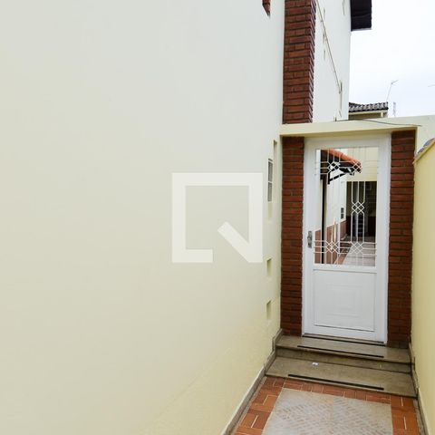 Casa à venda com 184m², 4 quartos e 2 vagasCorredor Lateral 