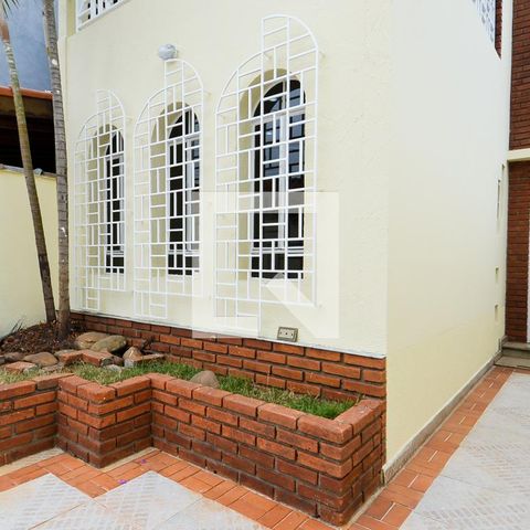 Casa à venda com 184m², 4 quartos e 2 vagasCorredor de Entrada