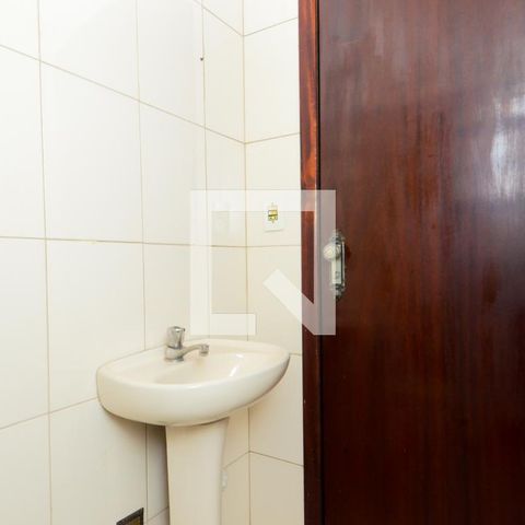 Casa à venda com 184m², 4 quartos e 2 vagasBanheiro Social