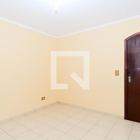Casa à venda com 184m², 4 quartos e 2 vagasQuarto 4