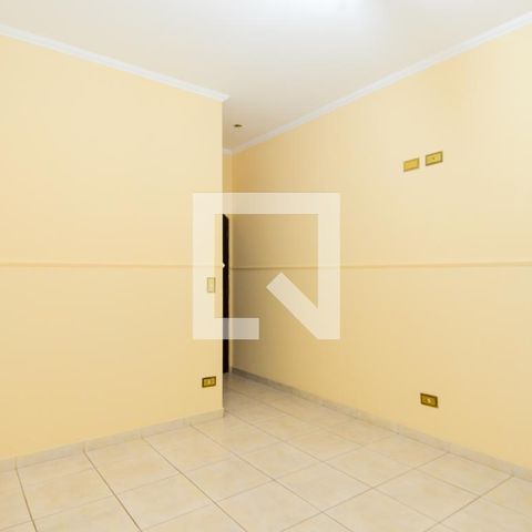 Casa à venda com 184m², 4 quartos e 2 vagasSuíte 1