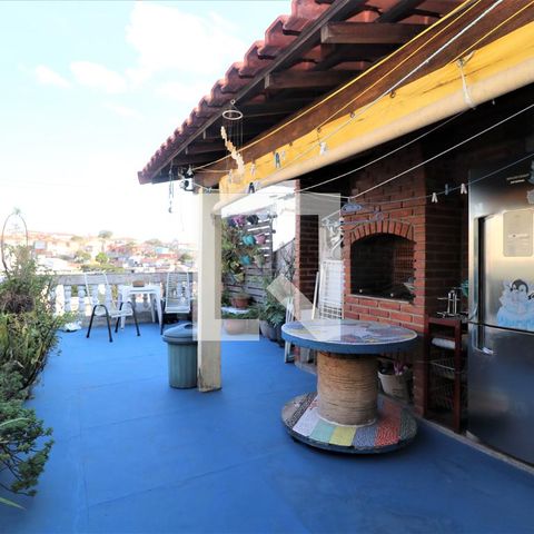 Casa à venda com 140m², 4 quartos e 2 vagasChurrasqueira