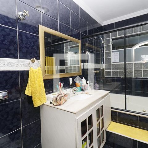 Casa à venda com 140m², 4 quartos e 2 vagasBanheiro da Suíte 1