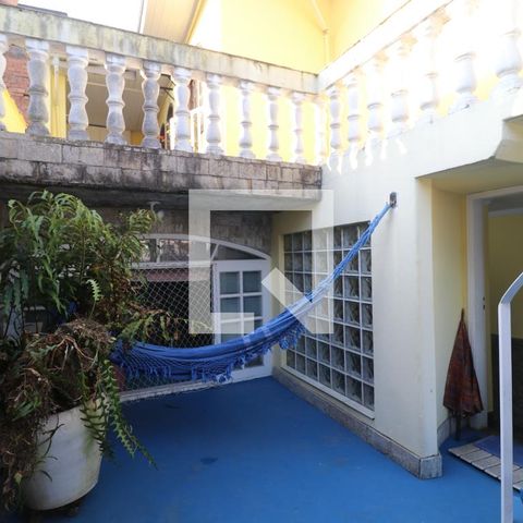 Casa à venda com 140m², 4 quartos e 2 vagasChurrasqueira