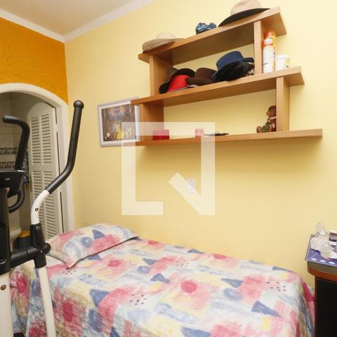 Casa à venda com 140m², 4 quartos e 2 vagasQuarto 2 - suíte