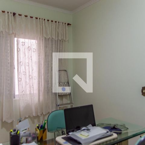 Casa para alugar com 163m², 3 quartos e 2 vagasQuarto