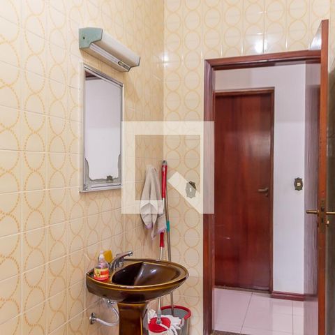Casa para alugar com 163m², 3 quartos e 2 vagasBanheiro