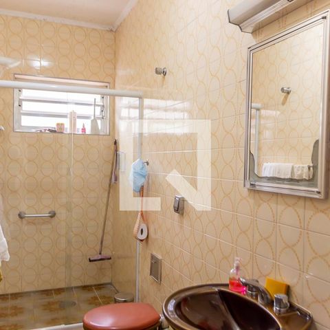 Casa para alugar com 163m², 3 quartos e 2 vagasBanheiro
