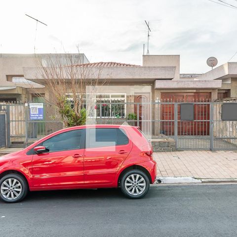 Casa para alugar com 163m², 3 quartos e 2 vagasFachada