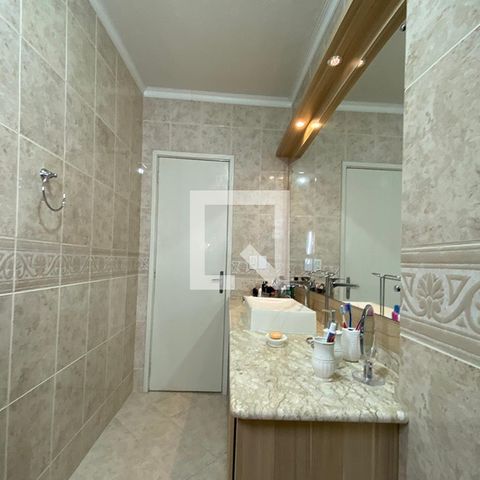 Apartamento à venda com 235m², 3 quartos e 1 vagaBanheiro 3