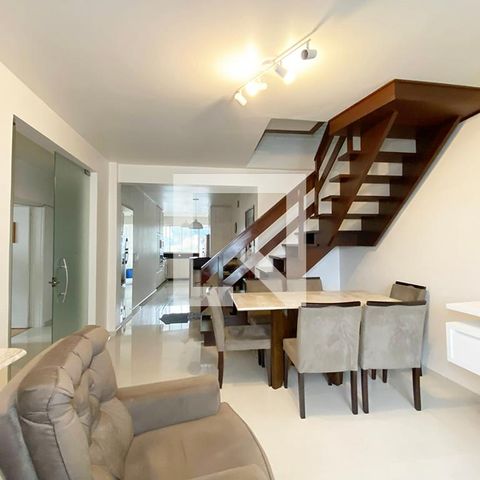 Apartamento à venda com 235m², 3 quartos e 1 vagaSala