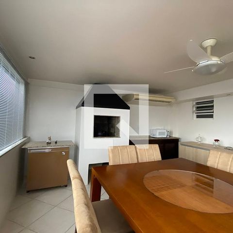 Apartamento à venda com 235m², 3 quartos e 1 vagaSala de Jantar