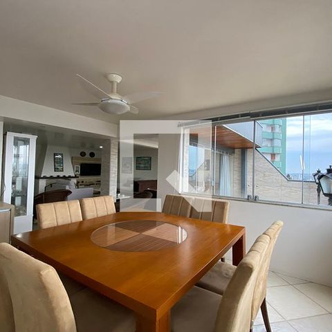 Apartamento à venda com 235m², 3 quartos e 1 vagaSala de Jantar