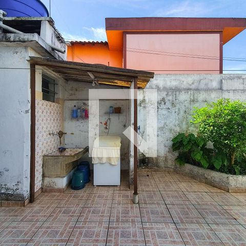 Casa à venda com 150m², 2 quartos e sem vagaQuintal