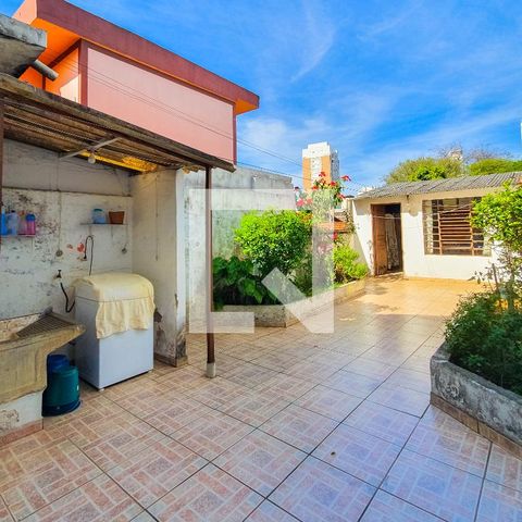 Casa à venda com 150m², 2 quartos e sem vagaQuintal