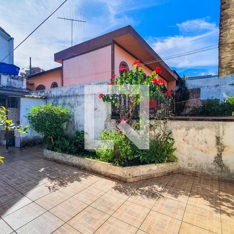 Casa à venda com 150m², 2 quartos e sem vagaQuintal