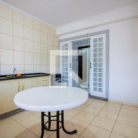 Casa à venda com 191m², 2 quartos e 2 vagas Casa à venda com 191m², 2 quartos e 2 vagasEspaço gourmet
