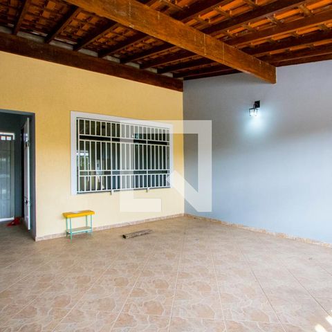 Casa à venda com 191m², 2 quartos e 2 vagas Casa à venda com 191m², 2 quartos e 2 vagasGaragem