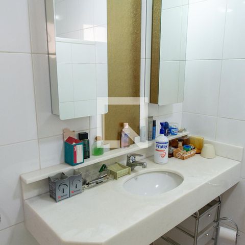 Apartamento para alugar com 166m², 3 quartos e 2 vagasBanheiro Corredor