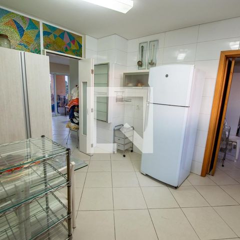 Apartamento para alugar com 166m², 3 quartos e 2 vagasCozinha