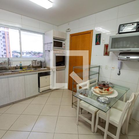 Apartamento para alugar com 166m², 3 quartos e 2 vagasCozinha