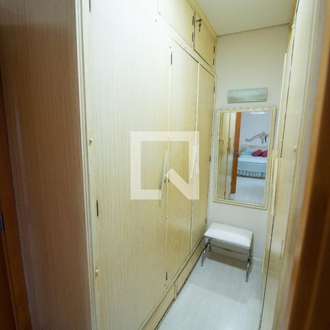 Apartamento para alugar com 166m², 3 quartos e 2 vagasCloset da suíte