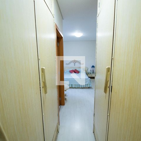 Apartamento para alugar com 166m², 3 quartos e 2 vagasCloset da suíte