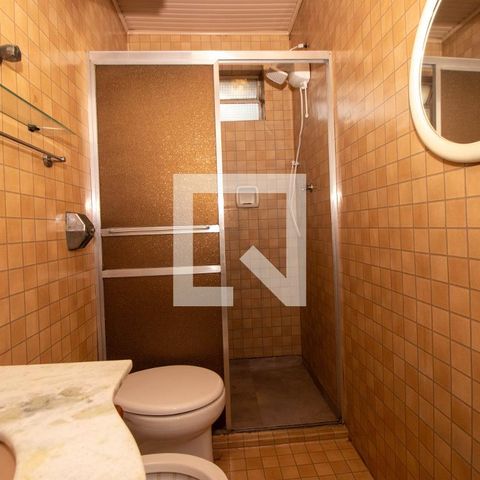 Apartamento para alugar com 60m², 2 quartos e sem vagaBanheiro