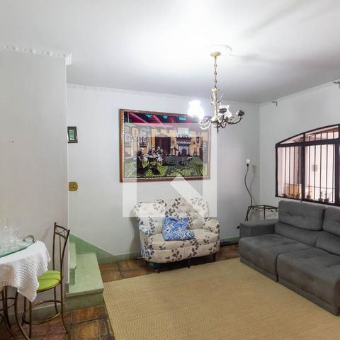 Casa à venda com 120m², 3 quartos e 2 vagasSala