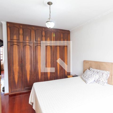 Casa à venda com 120m², 3 quartos e 2 vagasSuíte 1