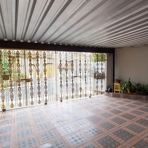 Casa à venda com 120m², 3 quartos e 2 vagasGaragem