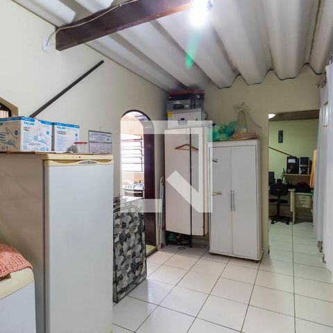 Casa à venda com 120m², 3 quartos e 2 vagasÁrea de serviço