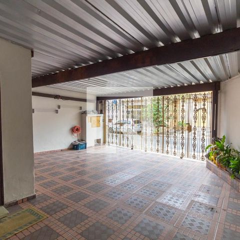 Casa à venda com 120m², 3 quartos e 2 vagasGaragem