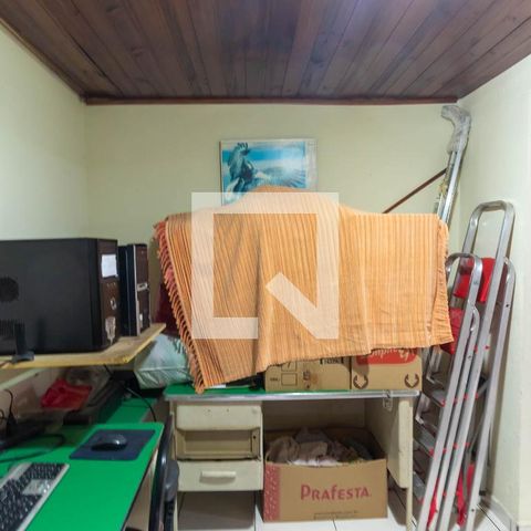 Casa à venda com 120m², 3 quartos e 2 vagasQuarto de serviço