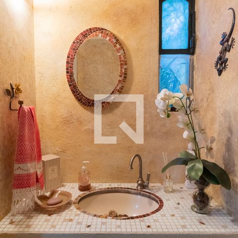 Casa à venda com 311m², 4 quartos e 4 vagasLavabo