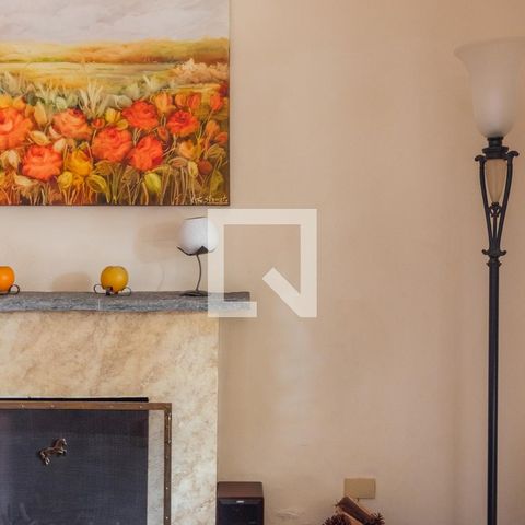 Casa à venda com 311m², 4 quartos e 4 vagasSala
