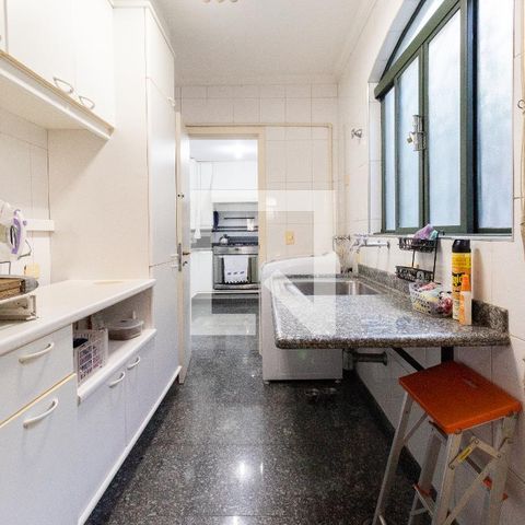 Casa à venda com 311m², 4 quartos e 4 vagasÁrea de Serviço 