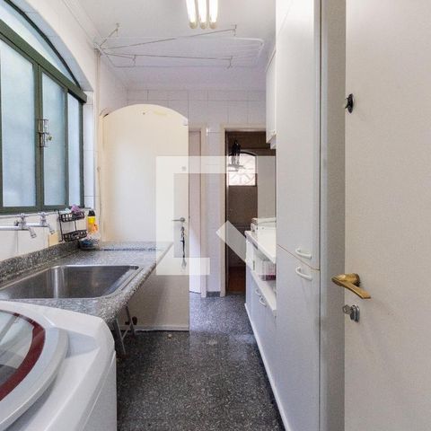 Casa à venda com 311m², 4 quartos e 4 vagasÁrea de Serviço 