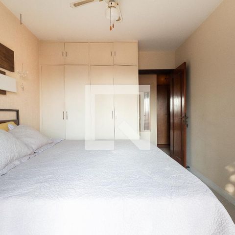 Casa à venda com 311m², 4 quartos e 4 vagasSuíte 1 