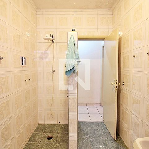 Casa para alugar com 171m², 2 quartos e 3 vagasBanheiro Social
